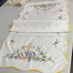 Embroidered White Table Runner with Floral Design